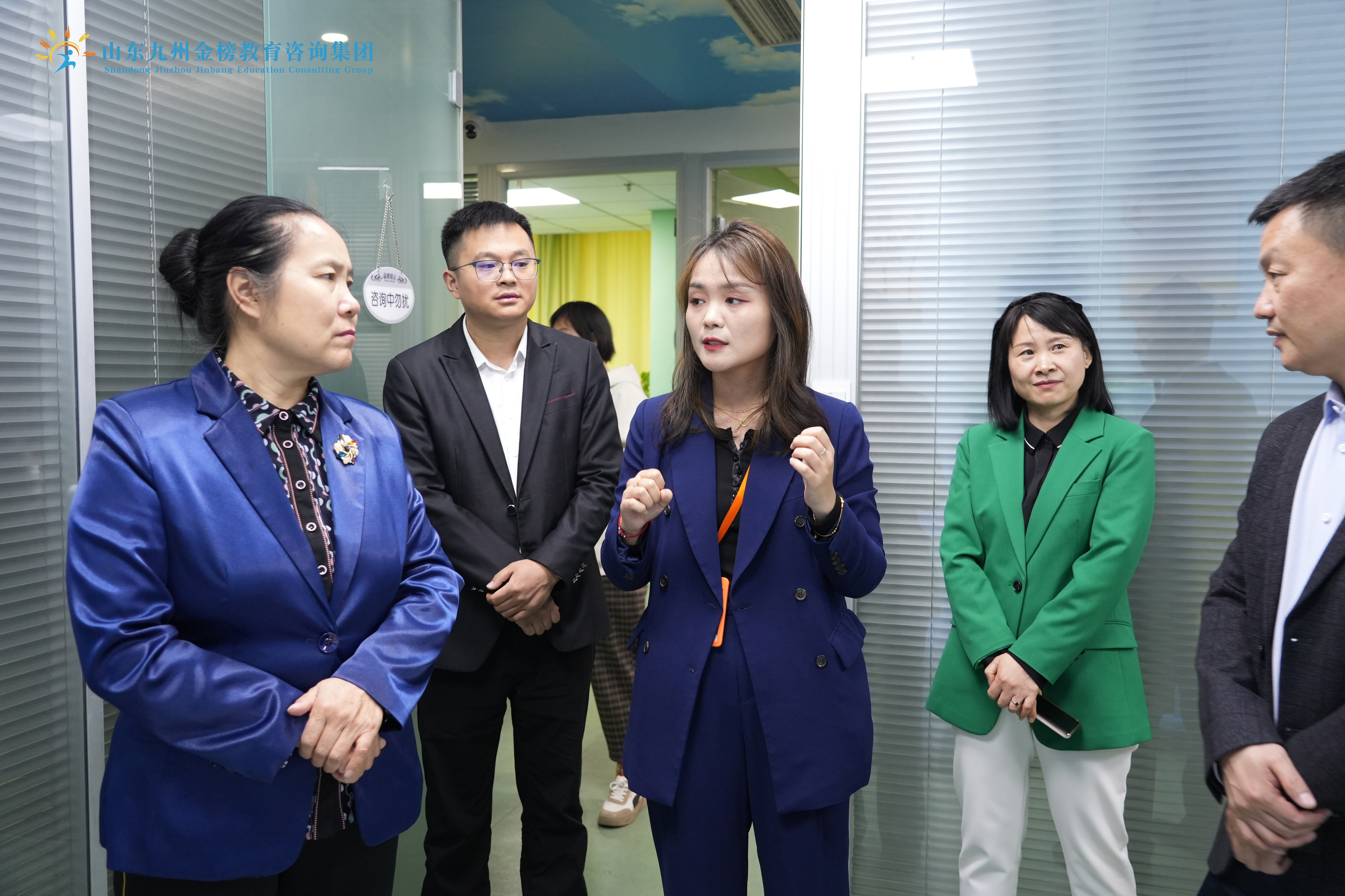 b9b200db8194e3b137784d9cc5b4ced7.jpg